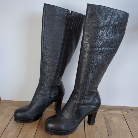 RUDSAK Textured Black Leather Heeled Boots - Picture 1 of 12